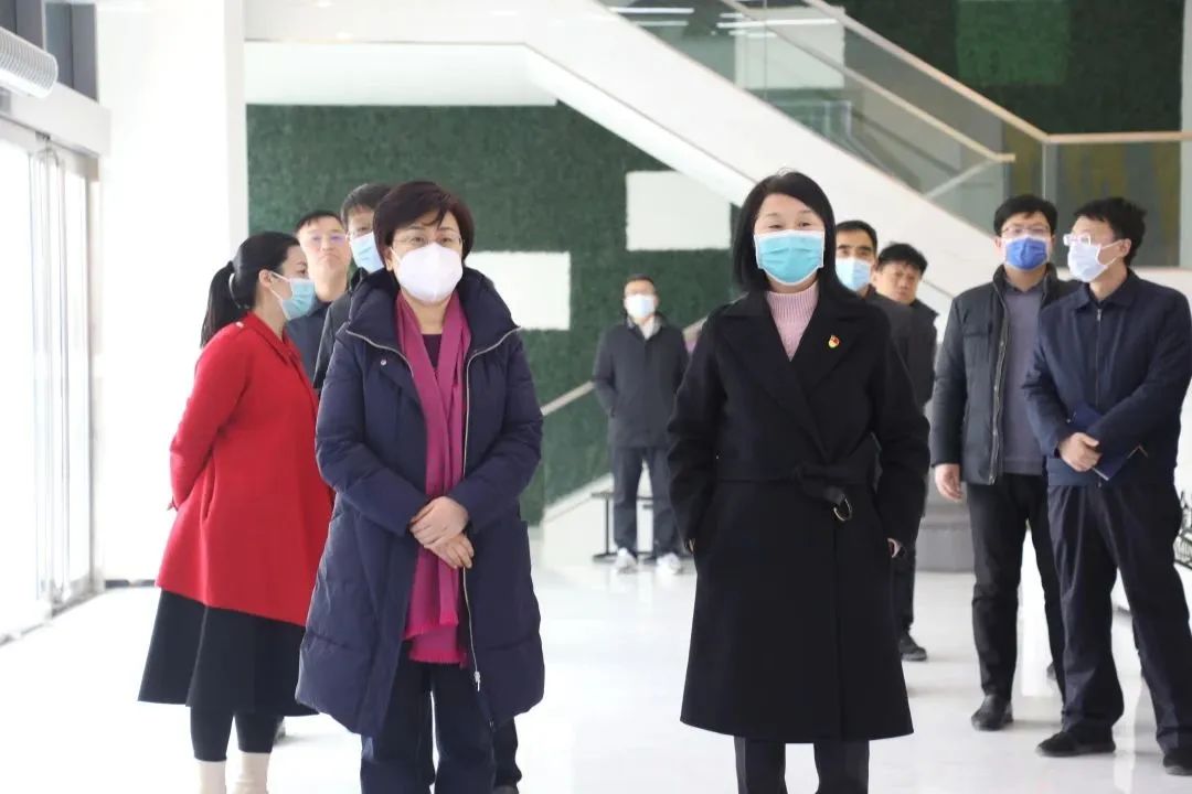 河南省科技廳黨組書記、廳長陳向平銀金達調研
